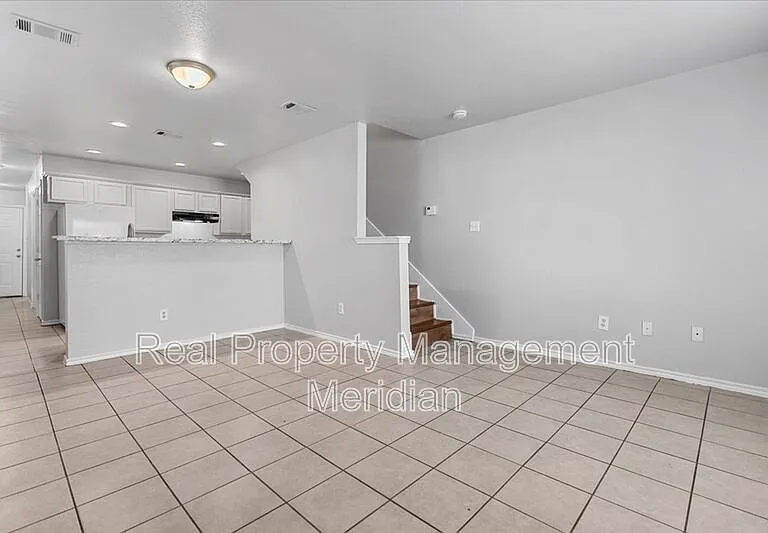 1920 Saint Louis Ave — Photo 4