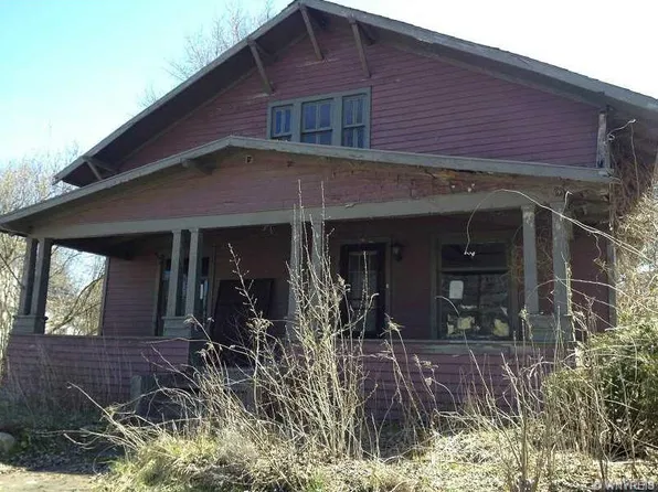 162 N Main St, Lyndonville, NY 14098