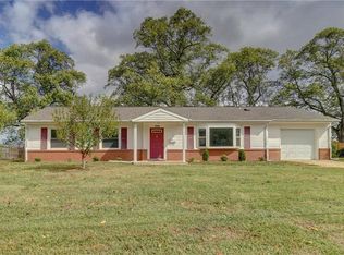 4504 N Hessian Rd, Virginia Beach, VA 23462