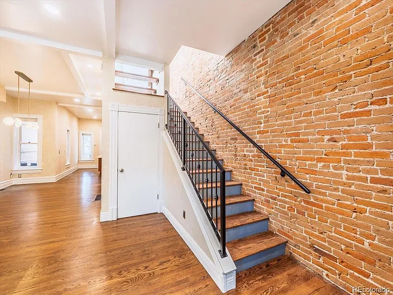 2753 Champa St — Photo 14