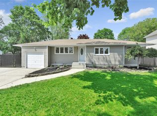 14 Mallard Ave, Selden, NY 11784