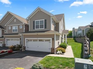 19 Highrose Ridge Way, Middletown, NY 10940