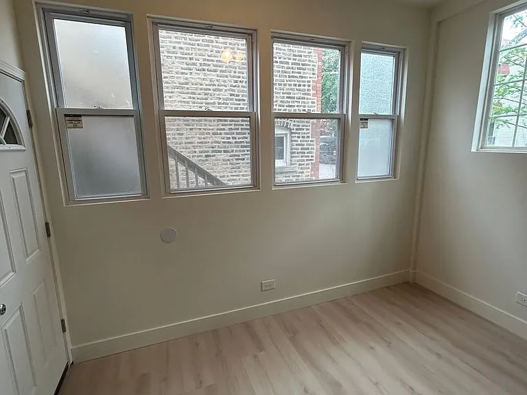 1958 W Waveland Ave #1 — Photo 13
