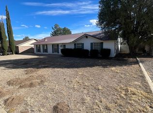 302 E Harriet St, Alpine, TX 79830