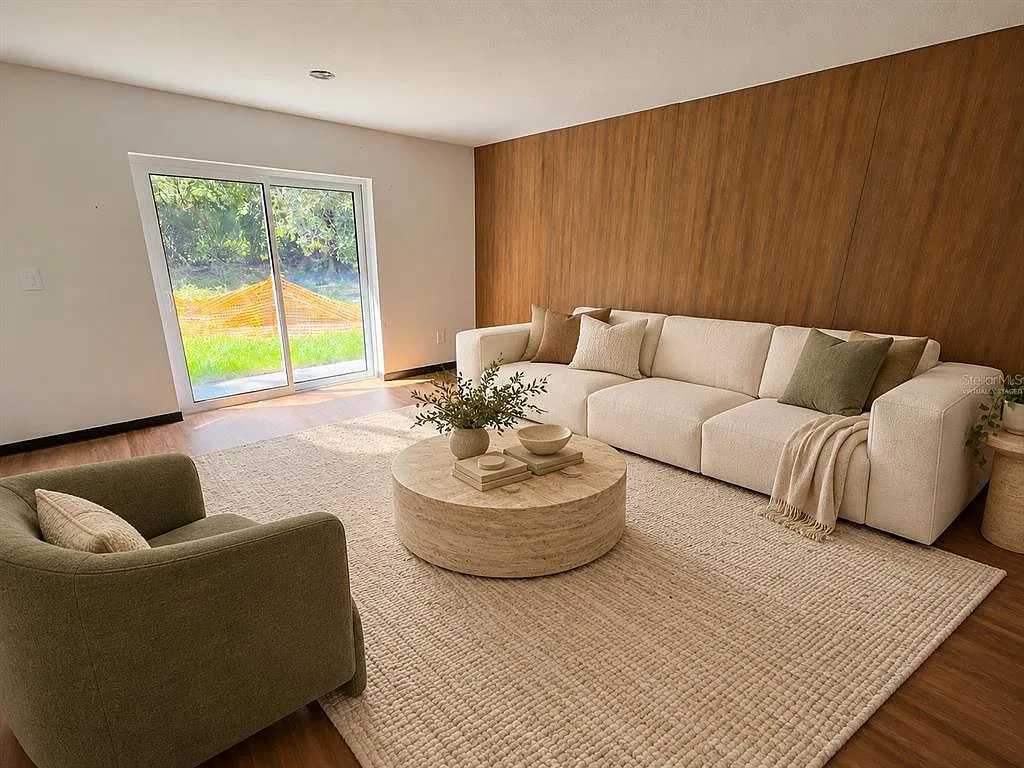 3 bed, 2.0 bath, 1270 sqft, $2,350 — Photo 3