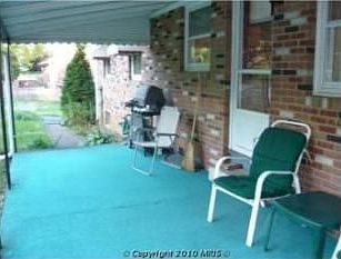 3rd image of 1055 Valleybrook Dr