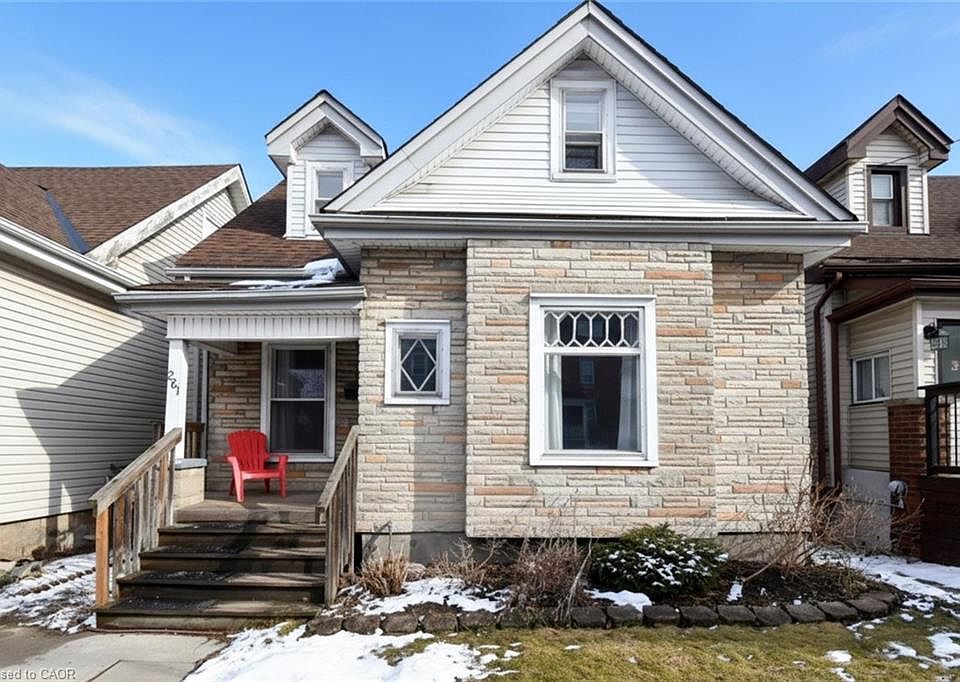 1st image of 261 Prospect St S