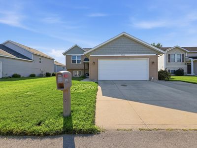 9752 Crystal Cir, Zeeland, MI, 49464