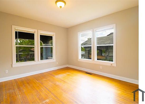 5th image of 3521 17th Ave N