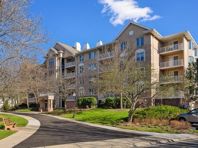 1731 Pavilion Way Unit 405, Park Ridge, IL, 60068
