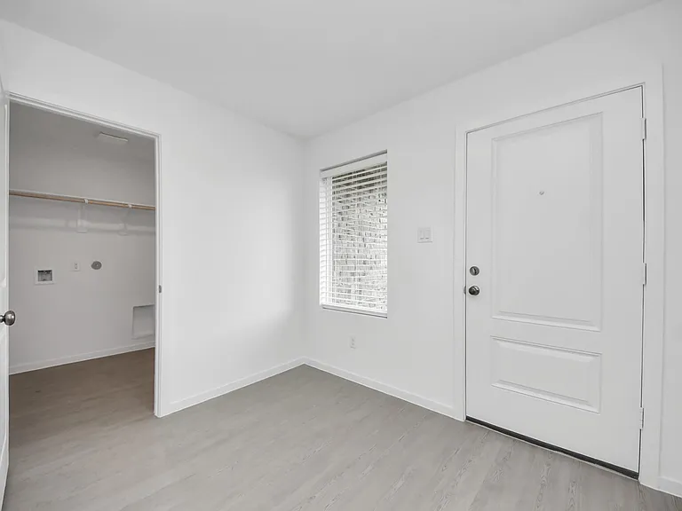 7730 Lavender Jade Dr — Photo 8