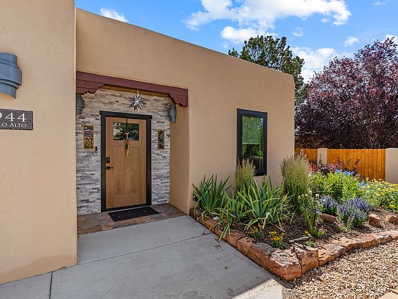 3rd image of 2944 Pueblo Alto
