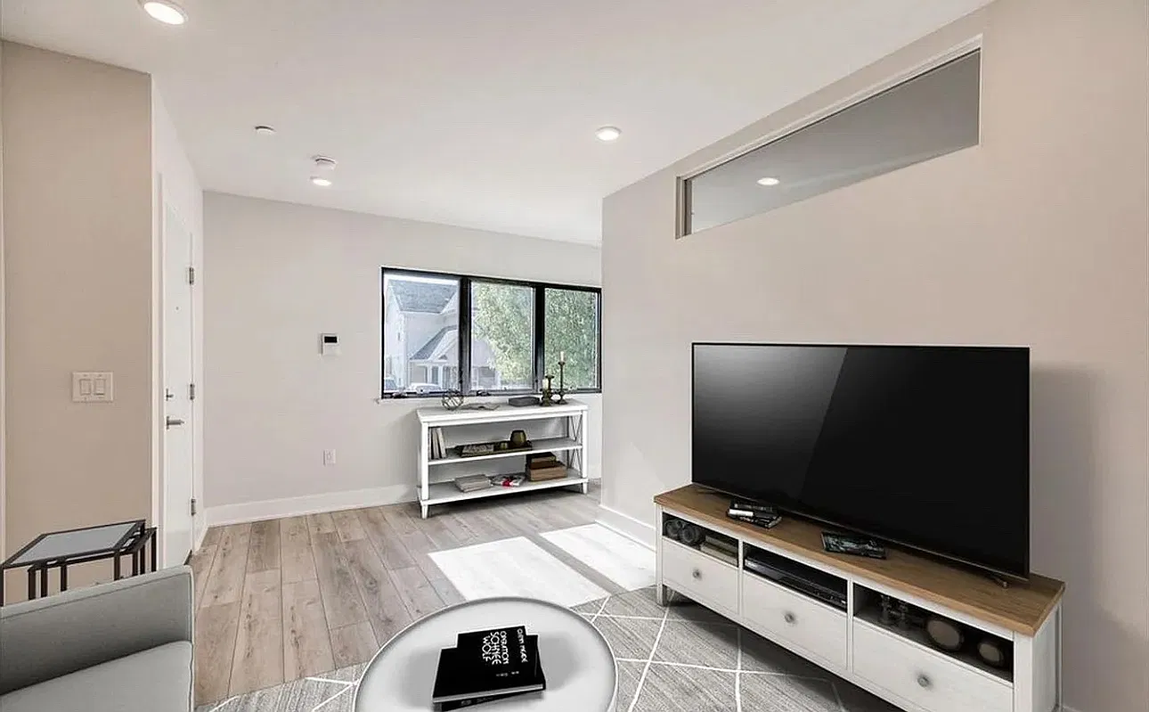 2 bed, 1200 sqft, $2,150 — Photo 1