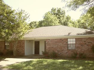 124 Helen Cir #A, Starkville, MS 39759