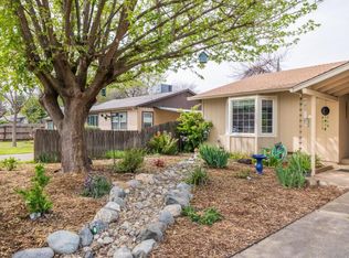 2920 Mahan St, Redding, CA 96001