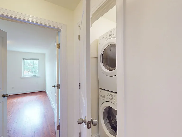 1316 Spring Road NW — Photo 12