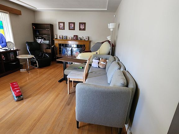 5th image of 6291 Dickens St