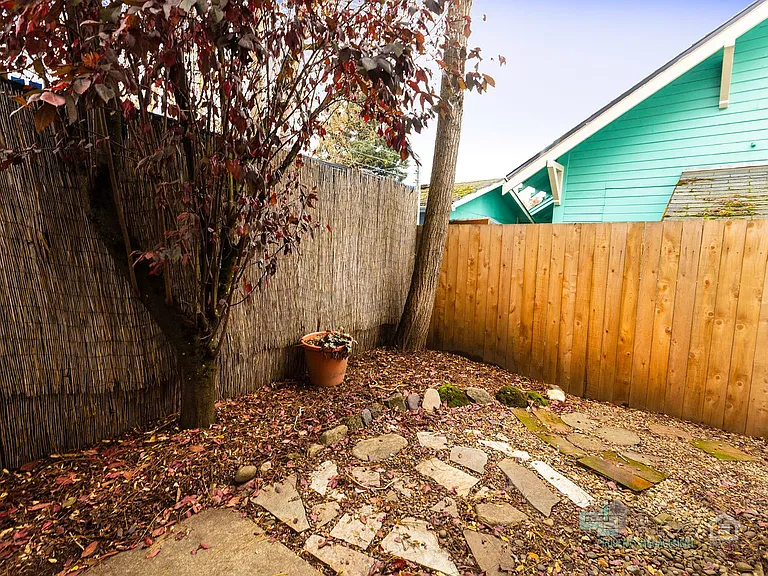 5215 SE Pardee St — Photo 32
