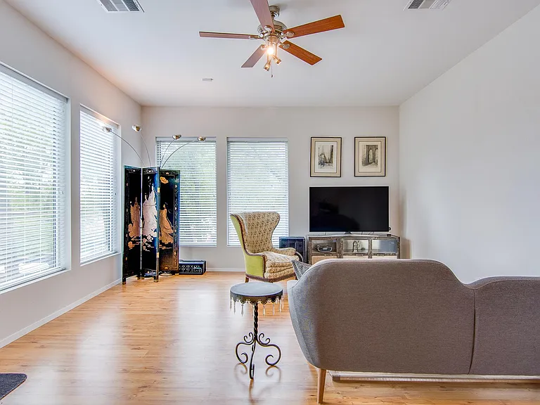 5404 Ledesma Rd — Photo 3