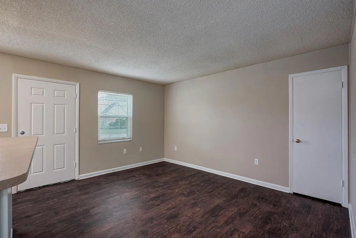 Building Photo - 304 Bay Run St #1