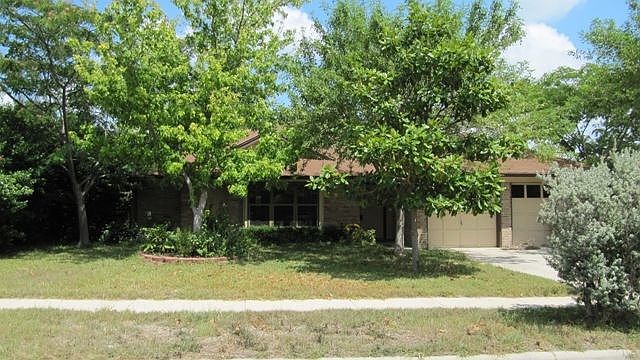 1st image of 3303 Timber Oak Dr