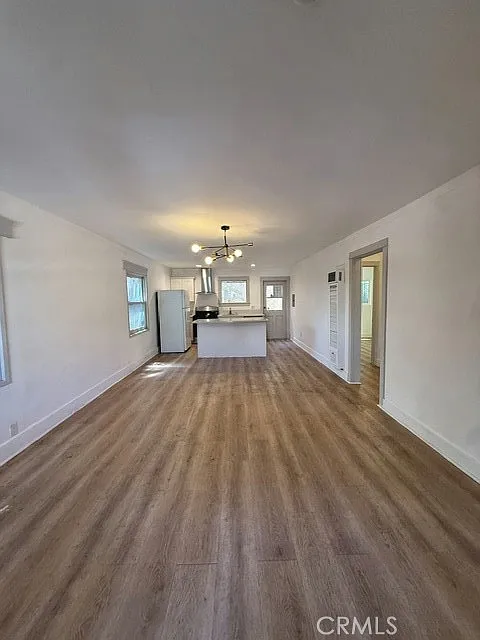 2 bed, 1100 sqft, $2,995 — Photo 3