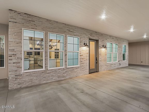 5th image of 1635 Eclipse Rd