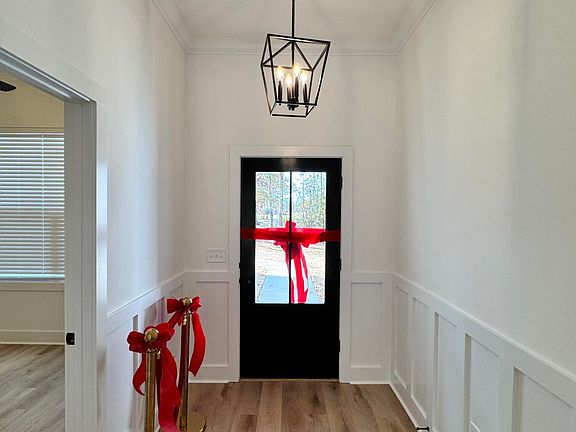 2nd image of 176 El Pine Dr