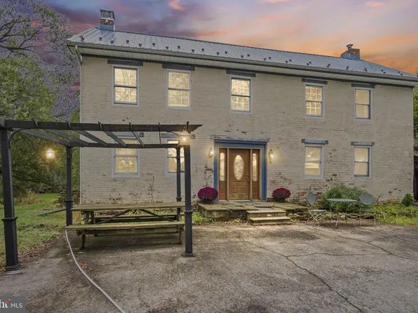 2065 Goldenville Rd, Gettysburg, PA 17325