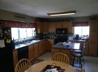 6391 S Sanes Rd, Connersville, IN 47331