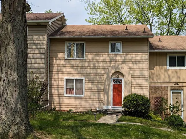 1069 River Forest Dr, Flint, MI 48532