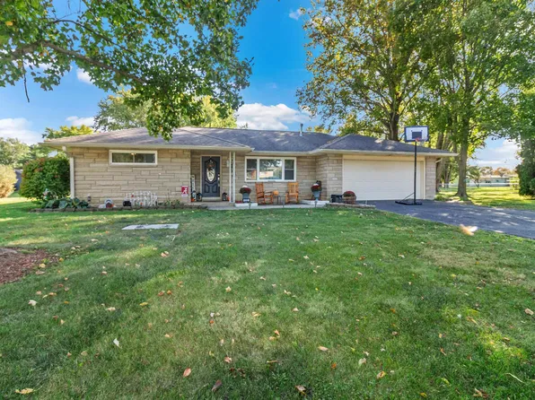 132 E North Deerwood Ct, Marion, IN 46953