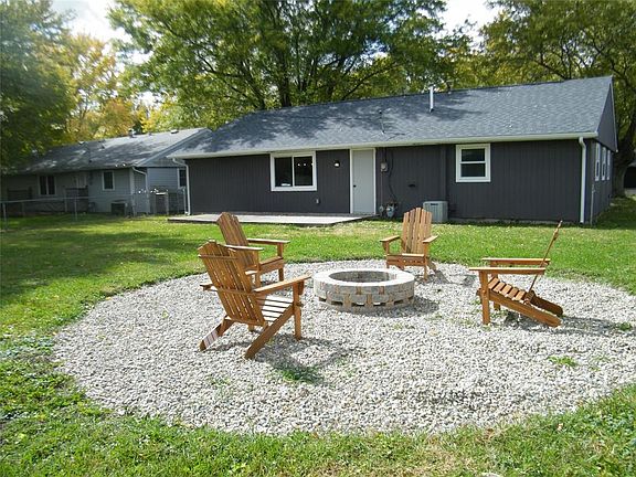 2nd image of 1920 Boxwood Dr