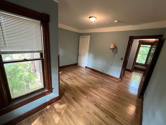 5th image of 921 W Huron St #2