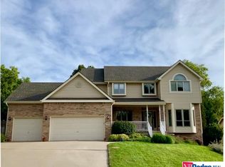 10246 Madison St, Omaha, NE 68127