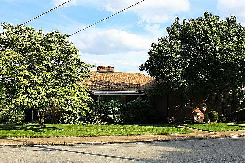 1st image of 434 S 5th St