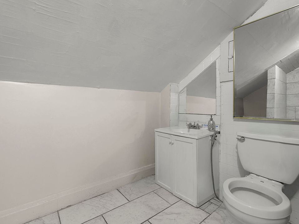 2708 Springwells St, photo 9