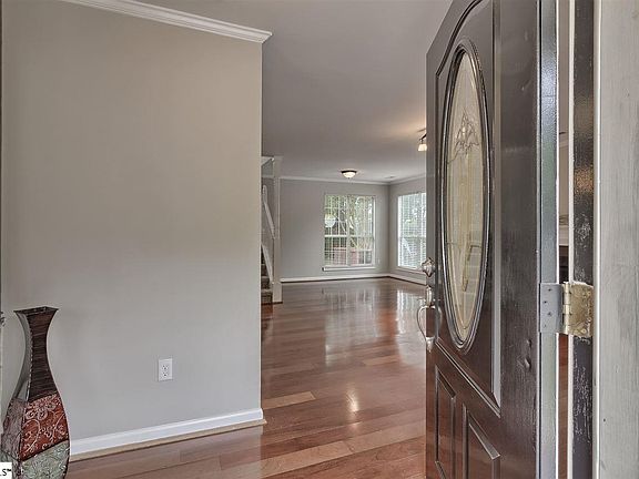 2nd image of 300 Birkenstock Ct
