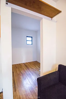 Rented by City Connections Realty | media 19