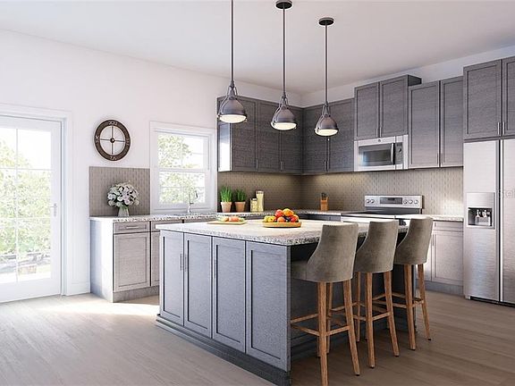 5th image of 946 Highland Ave #25