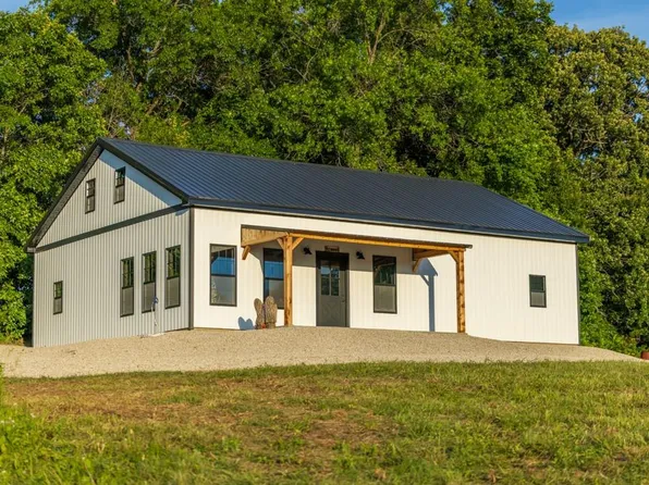 18 NE 100th St, Spickard, MO 64679