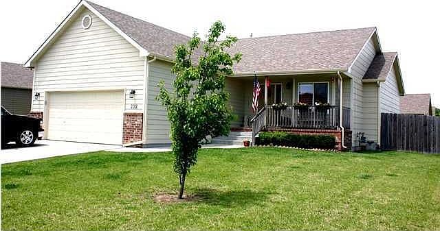 1st image of 202 W Waterford Ct