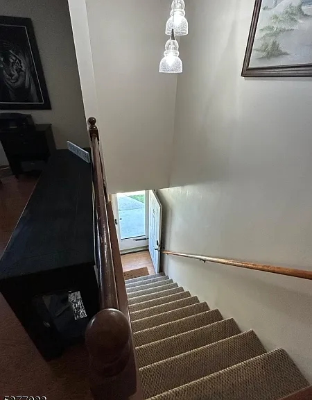 45 Burlington Ct — Photo 8