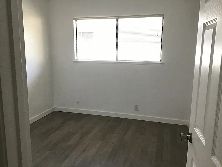 4365 Midas Ave — Photo 24