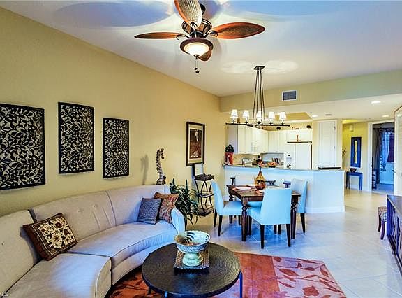 4th image of 13780 Julias Way 1012