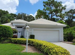 8005 Hampton Ct, University Park, FL 34201