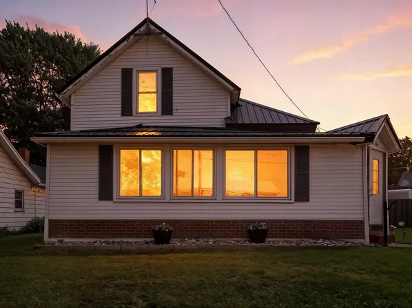 216 N Riley St, Kendallville, IN 46755