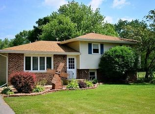 4026 W 61st Ave, Hobart, IN 46342