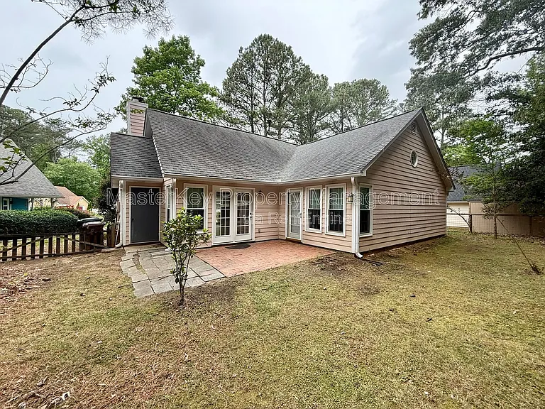 103 Miramar Ct — Photo 17