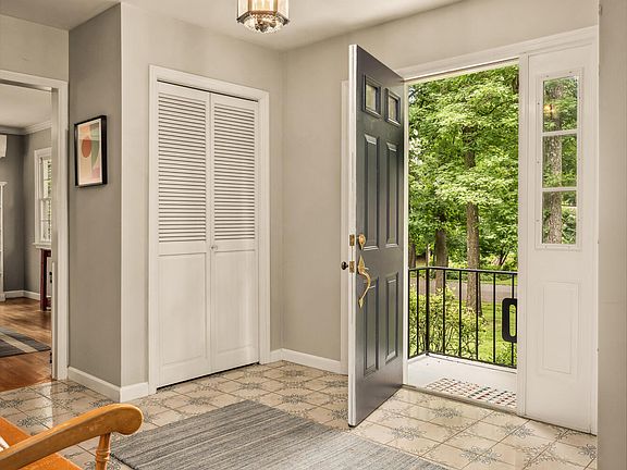 5th image of 143 Woodland Drive